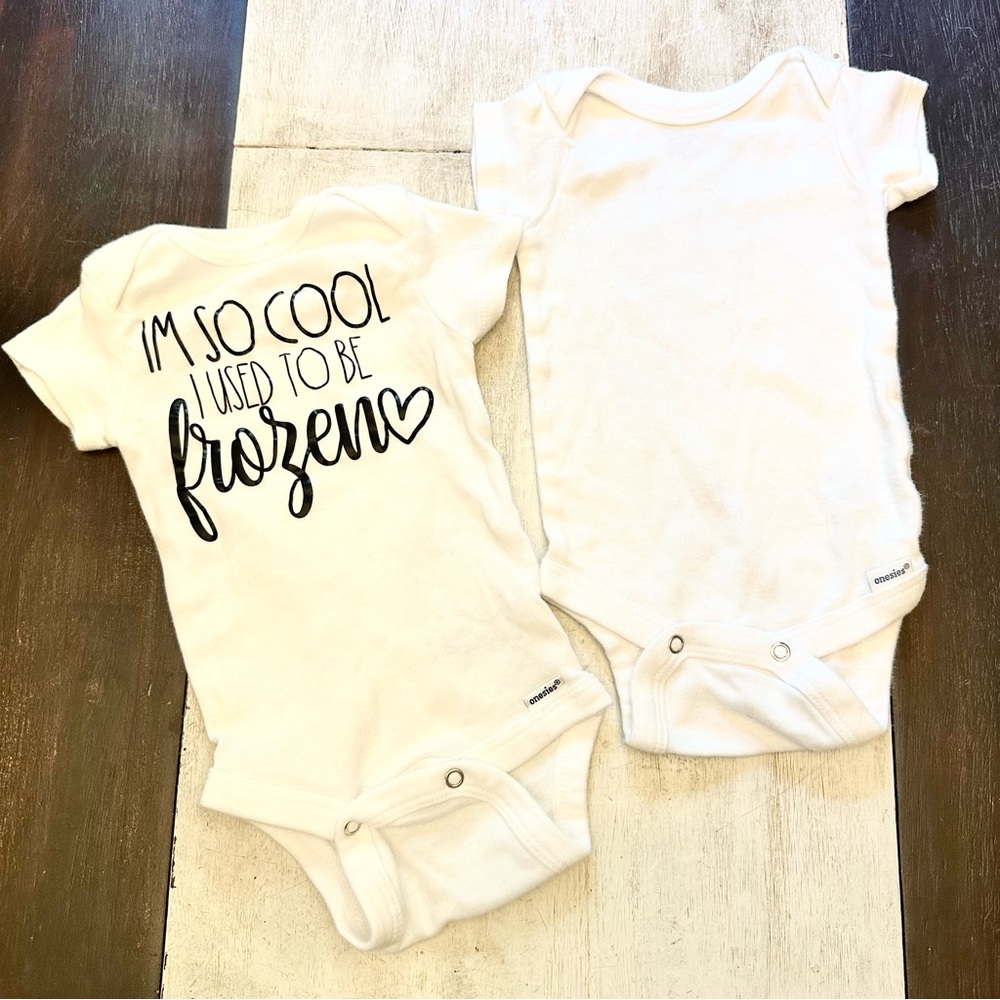 GERBER I’m So Cool I Used To Be Frozen Bodysuit Set (2)
